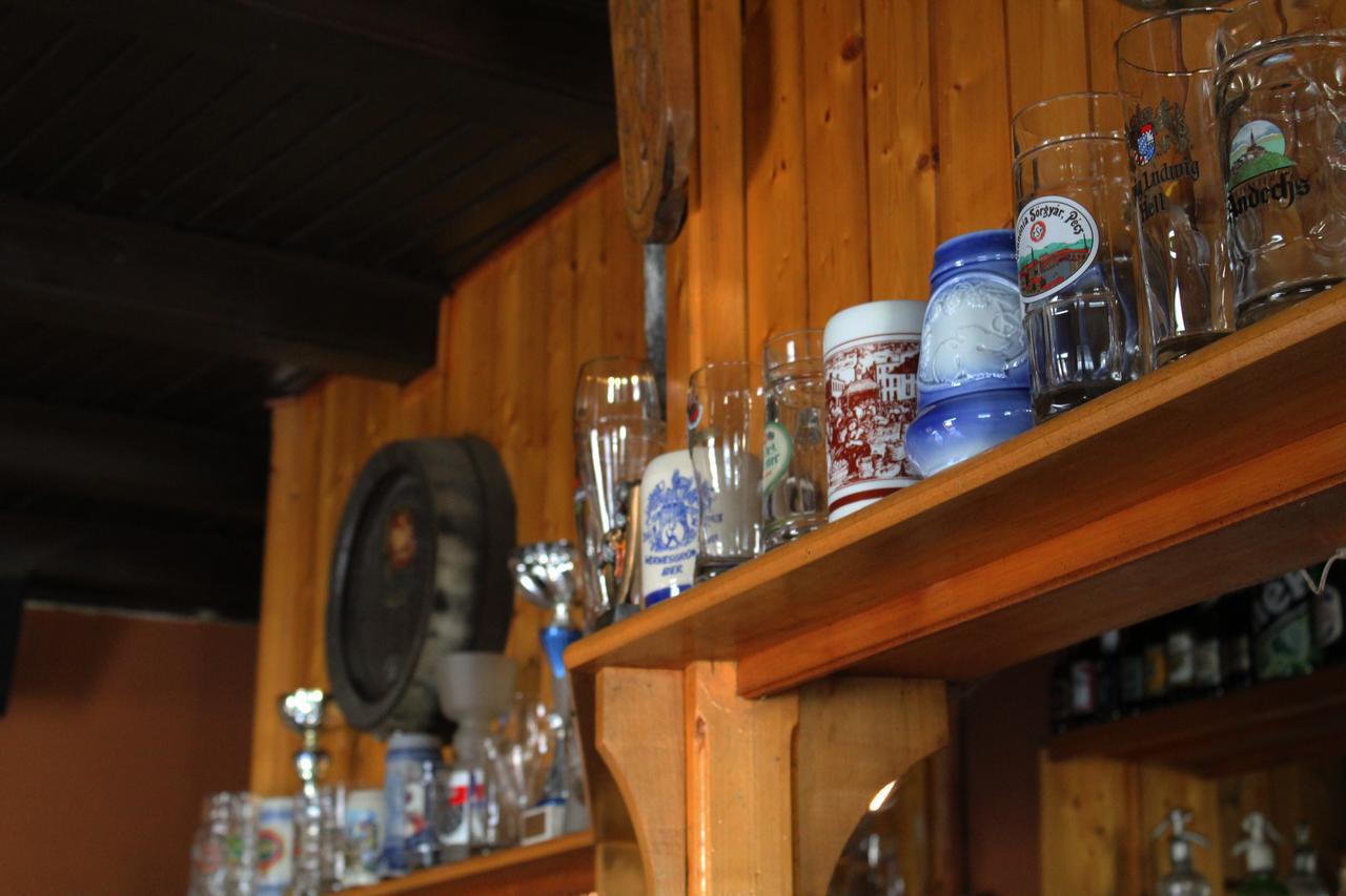Gilde Panzio Bed and Breakfast Pilisvörösvár Exteriör bild
